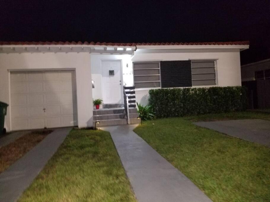 My Lovely Home In Miami 15 Minutes From The Beach Exterior foto